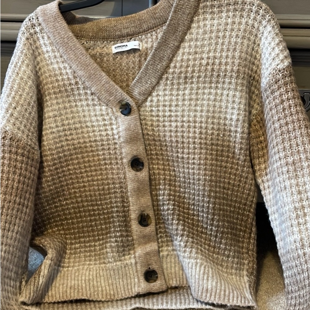 Sonomo sweater